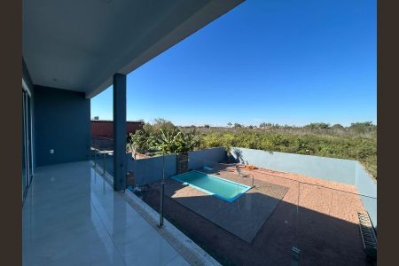 Casa à venda com 216m², 3 quartos e 4 vagasSacada