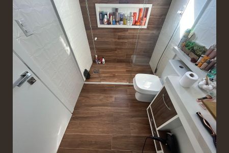 Casa à venda com 216m², 3 quartos e 4 vagasBanheiro da Suíte 1