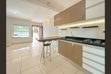 Casa para alugar com 100m², 2 quartos e 1 vagaSala/Cozinha