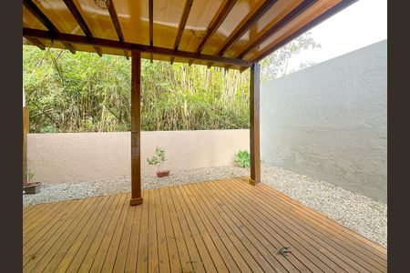 Casa para alugar com 100m², 2 quartos e 1 vagaÁrea gourmet