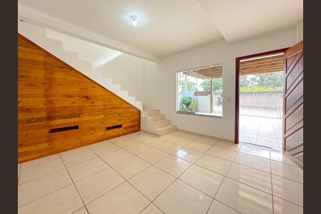 Casa para alugar com 100m², 2 quartos e 1 vagaSala de TV