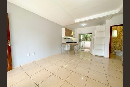 Sala de TV de casa para alugar com 2 quartos, 100m² em Ingleses do Rio Vermelho, Florianópolis