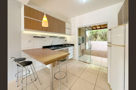 Casa para alugar com 100m², 2 quartos e 1 vagaSala/Cozinha