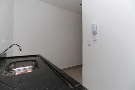 Cozinha de apartamento para alugar com 2 quartos, 45m² em Parada Inglesa, São Paulo
