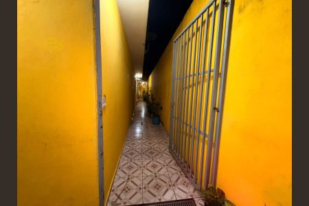 Casa para alugar com 117m², 2 quartos e 2 vagas Casa para alugar com 117m², 2 quartos e 2 vagasCorredor