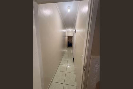 Casa para alugar com 117m², 2 quartos e 2 vagas Casa para alugar com 117m², 2 quartos e 2 vagasCorredor