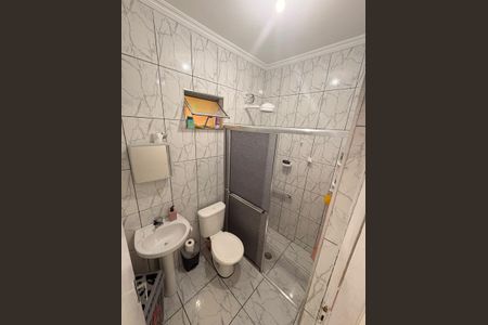 Casa para alugar com 117m², 2 quartos e 2 vagas Casa para alugar com 117m², 2 quartos e 2 vagasBanheiro