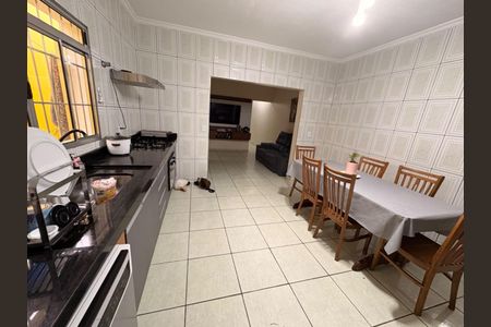 Casa para alugar com 117m², 2 quartos e 2 vagas Casa para alugar com 117m², 2 quartos e 2 vagasCozinha