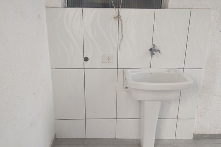 Casa para alugar com 30m², 1 quarto e sem vagaÁrea de Serviço
