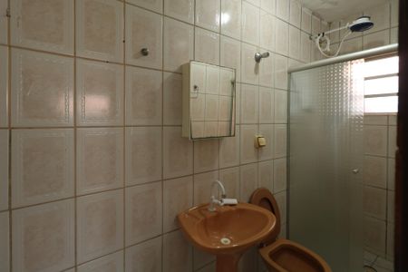 Banheiro de casa para alugar com 1 quarto, 80m² em Vila Nogueira, Diadema