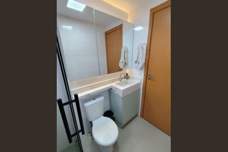 Banheiro de apartamento à venda com 2 quartos, 46m² em Vila Rosa, Novo Hamburgo
