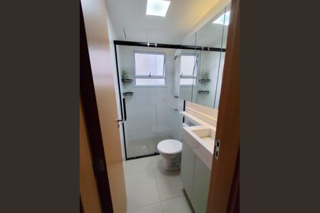 Banheiro de apartamento à venda com 2 quartos, 46m² em Vila Rosa, Novo Hamburgo