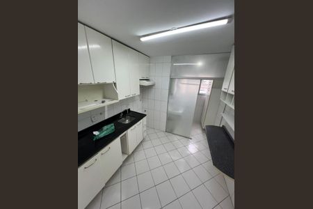 Cozinha de apartamento para alugar com 3 quartos, 65m² em Vila Itapegica, Guarulhos