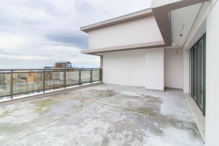 Apartamento à venda com 306m², 3 quartos e 3 vagasTerraço