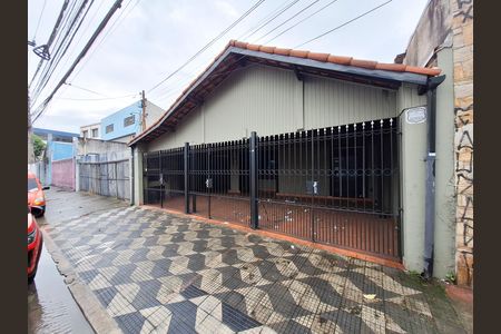 Fachada de casa à venda com 5 quartos, 350m² em Carandiru, São Paulo