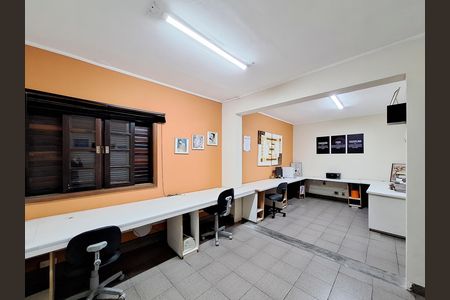 Casa à venda com 350m², 5 quartos e 4 vagas Casa à venda com 350m², 5 quartos e 4 vagasQuarto 4