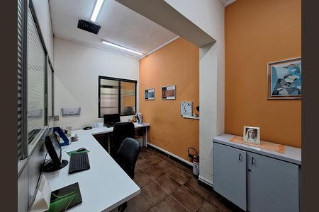 Casa à venda com 350m², 5 quartos e 4 vagas Casa à venda com 350m², 5 quartos e 4 vagasQuarto 3