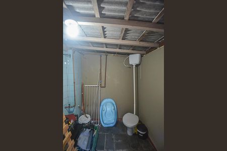 Casa à venda com 124m², 2 quartos e 1 vaga Casa à venda com 124m², 2 quartos e 1 vagaBanheiro de serviço