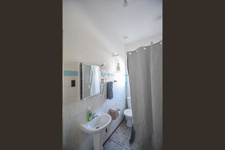 Casa à venda com 124m², 2 quartos e 1 vaga Casa à venda com 124m², 2 quartos e 1 vagaBanheiro