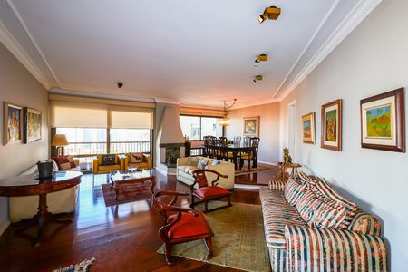 Apartamento à venda com 4 quartos, 263m² em Real Parque, São Paulo