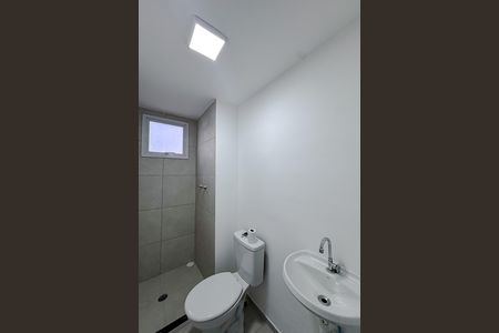 Apartamento para alugar com 39m², 2 quartos e sem vaga Apartamento para alugar com 39m², 2 quartos e sem vagaBanheiro