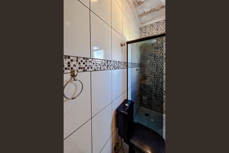 Banheiro de casa de condomínio para alugar com 2 quartos, 70m² em Vila Esperança, São Paulo