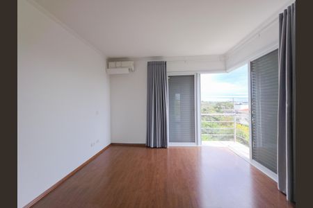 Casa de condomínio para alugar com 300m², 3 quartos e 4 vagasSuite Master