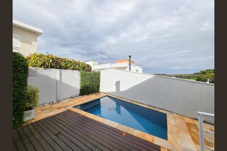 Casa de condomínio para alugar com 300m², 3 quartos e 4 vagasÁrea externa