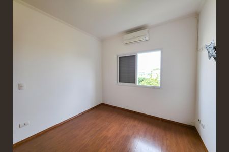 Casa de condomínio para alugar com 300m², 3 quartos e 4 vagasSuite 2
