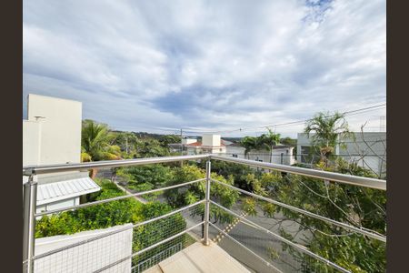 Casa de condomínio para alugar com 300m², 3 quartos e 4 vagasSuite Master