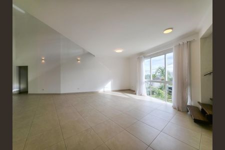 Casa de condomínio para alugar com 300m², 3 quartos e 4 vagasSala