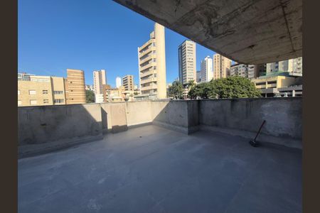 Apartamento à venda com 122m², 2 quartos e 2 vagas