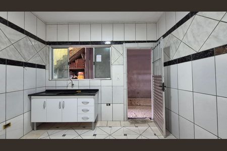 Casa para alugar com 50m², 1 quarto e sem vaga Casa para alugar com 50m², 1 quarto e sem vagaCozinha