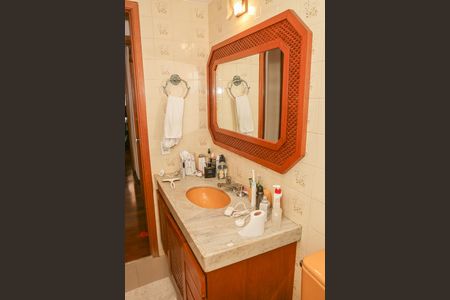 Apartamento à venda com 115m², 3 quartos e 2 vagas Apartamento à venda com 115m², 3 quartos e 2 vagasBanheiro da Suíte