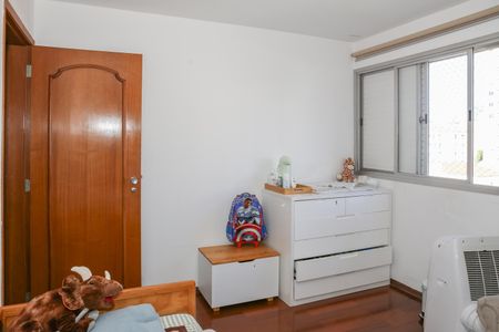 Apartamento à venda com 115m², 3 quartos e 2 vagas Apartamento à venda com 115m², 3 quartos e 2 vagasQuarto 2