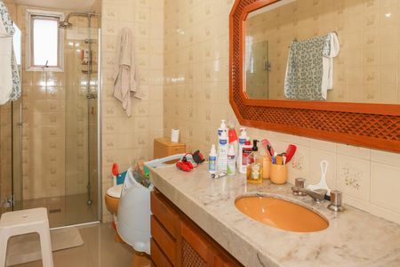Banheiro Social de apartamento para alugar com 3 quartos, 115m² em Pompeia, São Paulo