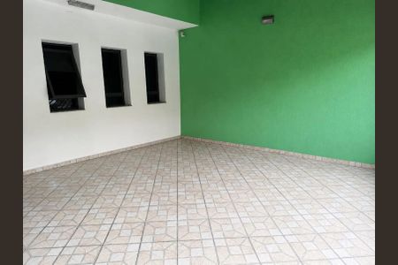 Garagem de casa à venda com 3 quartos, 200m² em Jardim Sao Roberto, Guarulhos