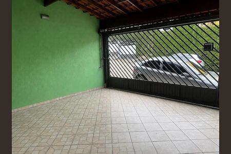 Garagem de casa à venda com 3 quartos, 200m² em Jardim Sao Roberto, Guarulhos