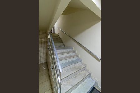 Área comum - Escadas de apartamento à venda com 2 quartos, 72m² em Irajá, Rio de Janeiro