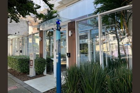 Apartamento à venda com 72m², 2 quartos e 2 vagas Apartamento à venda com 72m², 2 quartos e 2 vagasFachada do Prédio