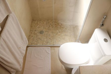 Apartamento à venda com 72m², 2 quartos e 2 vagasBanheiro 1
