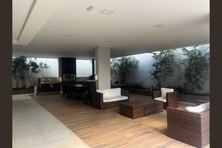 Apartamento à venda com 72m², 2 quartos e 2 vagas Apartamento à venda com 72m², 2 quartos e 2 vagasÁrea comum - Churrasqueira