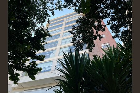 Apartamento à venda com 72m², 2 quartos e 2 vagas Apartamento à venda com 72m², 2 quartos e 2 vagasFachada do Prédio