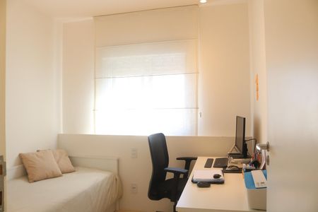 Apartamento à venda com 72m², 2 quartos e 2 vagasQuarto 2