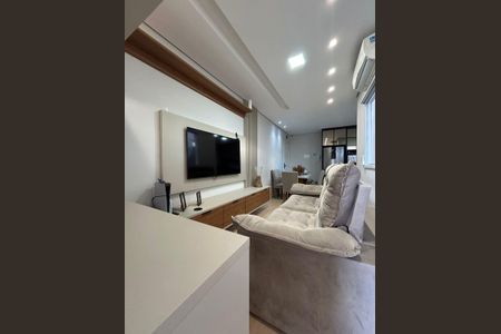 Sala de apartamento para alugar com 2 quartos, 54m² em Jardim do Estádio, Santo André