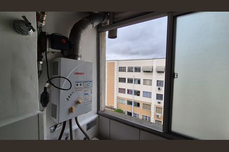 Apartamento à venda com 65m², 2 quartos e 1 vaga Apartamento à venda com 65m², 2 quartos e 1 vagaCozinha e Área de Serviço