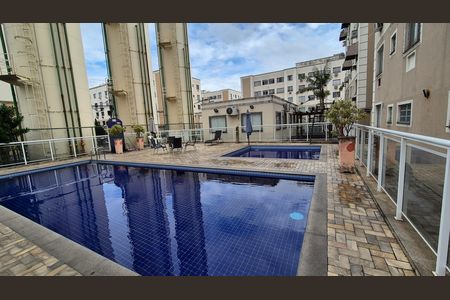 Apartamento à venda com 65m², 2 quartos e 1 vaga Apartamento à venda com 65m², 2 quartos e 1 vagaPiscina