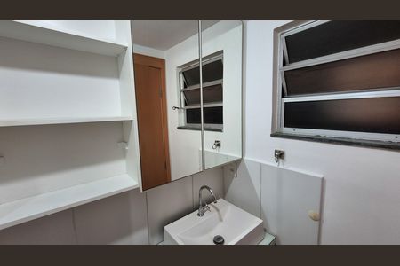 Apartamento à venda com 65m², 2 quartos e 1 vaga Apartamento à venda com 65m², 2 quartos e 1 vagaBanheiro da Suíte
