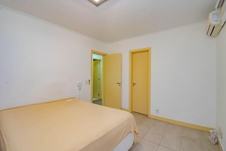 Apartamento à venda com 73m², 2 quartos e 1 vaga Apartamento à venda com 73m², 2 quartos e 1 vagaSuíte