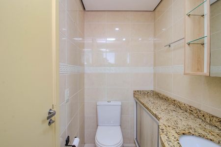 Apartamento à venda com 73m², 2 quartos e 1 vaga Apartamento à venda com 73m², 2 quartos e 1 vagaBanheiro da Suíte